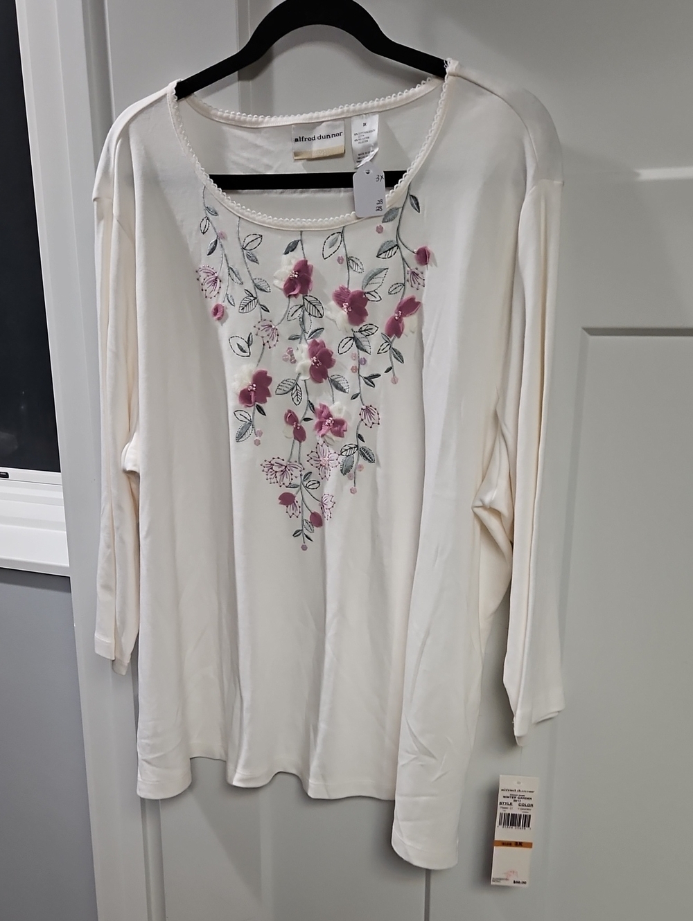 Alfred Dunner Ivory Floral Appliqué Long-Sleeve Top